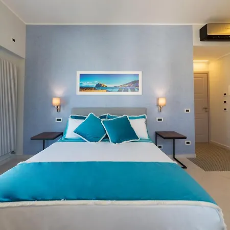 Bed & Breakfast La Piazzetta 4*