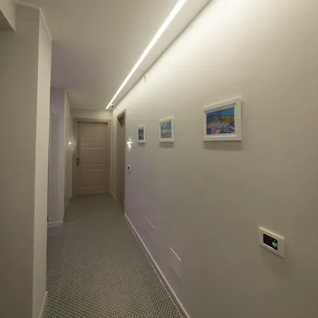 La Piazzetta Bed & Breakfast *