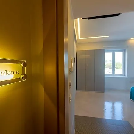 La Piazzetta 4*