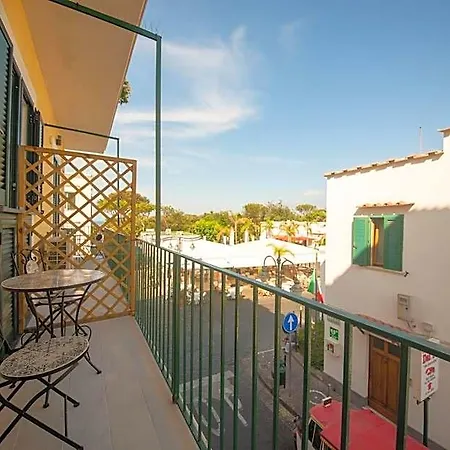 La Piazzetta 4* איסקיה