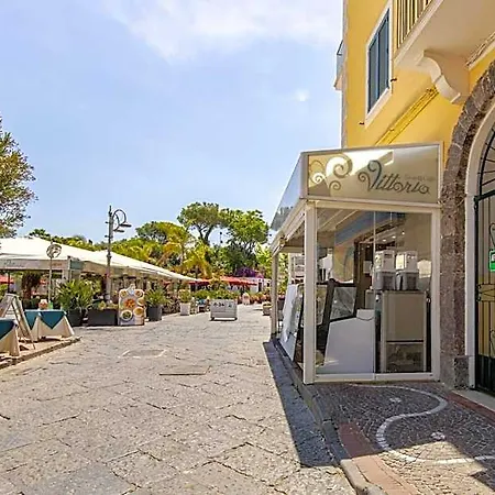 La Piazzetta 4* איסקיה