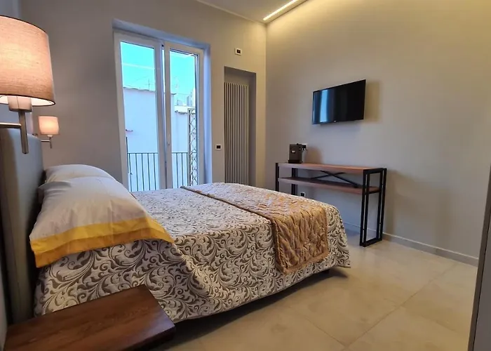 住宿加早餐酒店 La Piazzetta 伊斯基亚