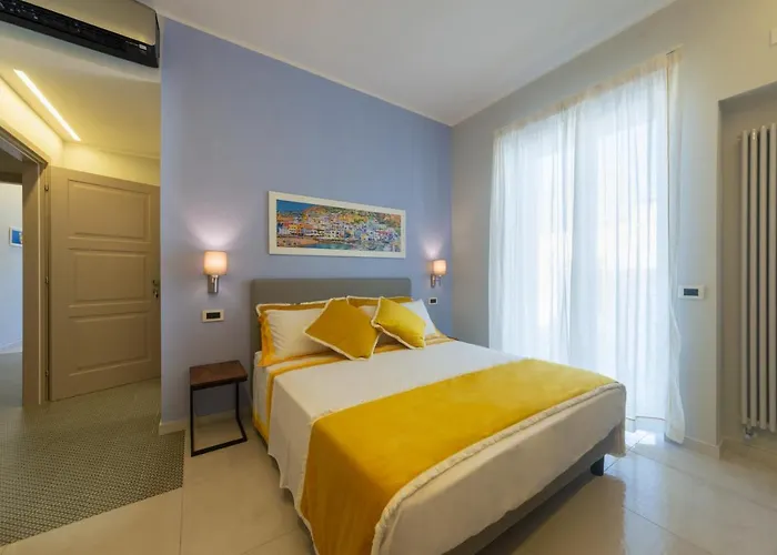 La Piazzetta 4* Ísquia