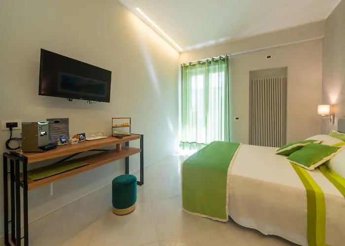 La Piazzetta Alojamento de Acomodação e Pequeno-almoço Ísquia